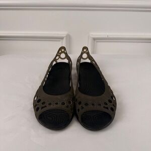 Crocs Adrina Peep Toe Flat Espresso Brown Black Cutout Sandals Womens 9